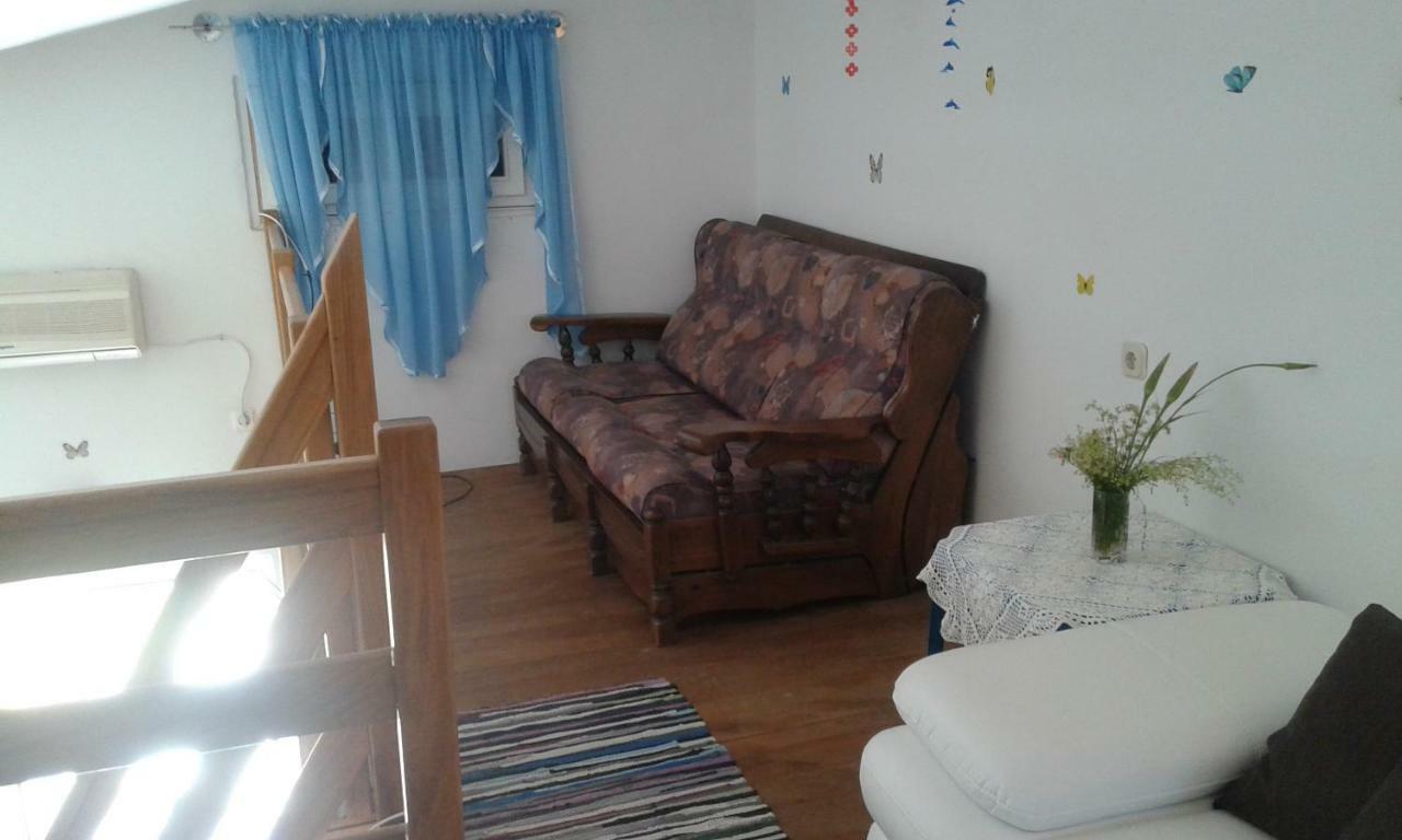 Apartmani Marija Starigrad Paklenica Εξωτερικό φωτογραφία