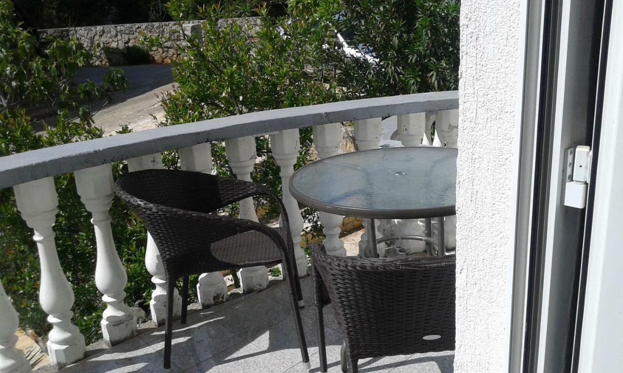 Apartmani Marija Starigrad Paklenica Εξωτερικό φωτογραφία