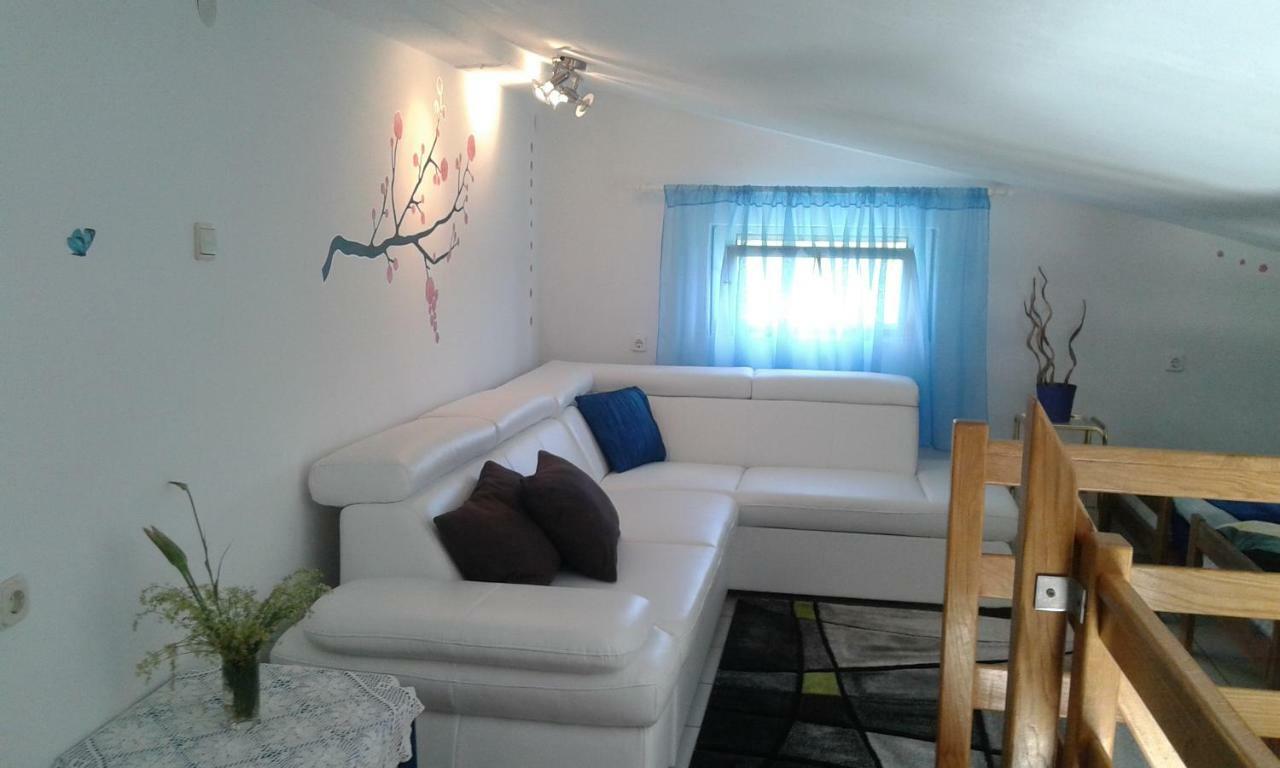 Apartmani Marija Starigrad Paklenica Εξωτερικό φωτογραφία