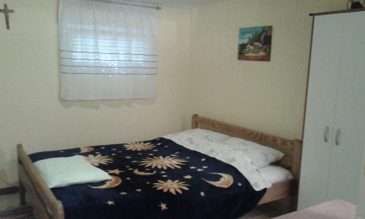 Apartmani Marija Starigrad Paklenica Εξωτερικό φωτογραφία