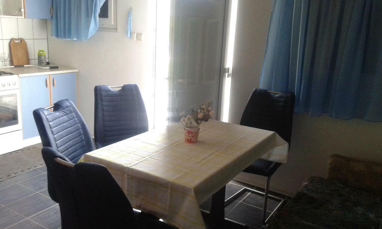 Apartmani Marija Starigrad Paklenica Εξωτερικό φωτογραφία